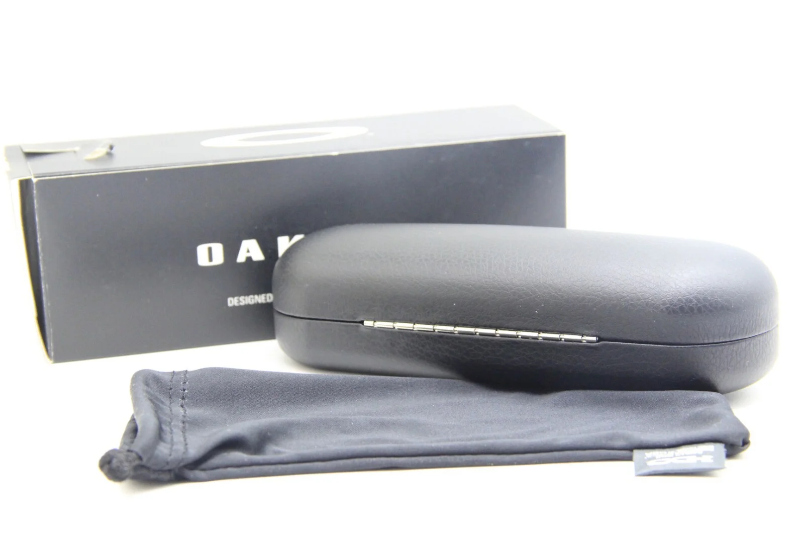 NEW OAKLEY BLACK AUTHENTIC EYEGLASSES SUNGLASSES CASE W/POUCH 2